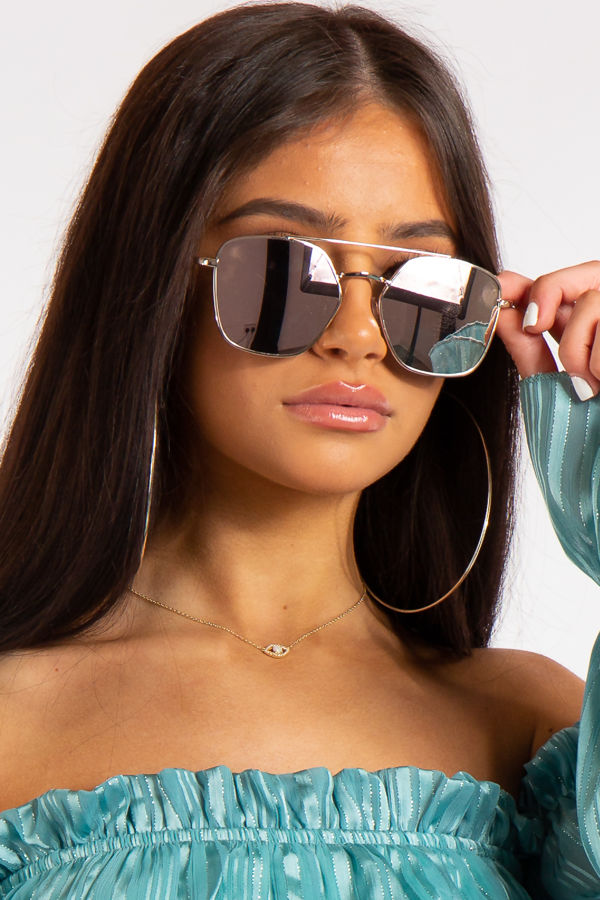 gold mirrored aviator sunglasses