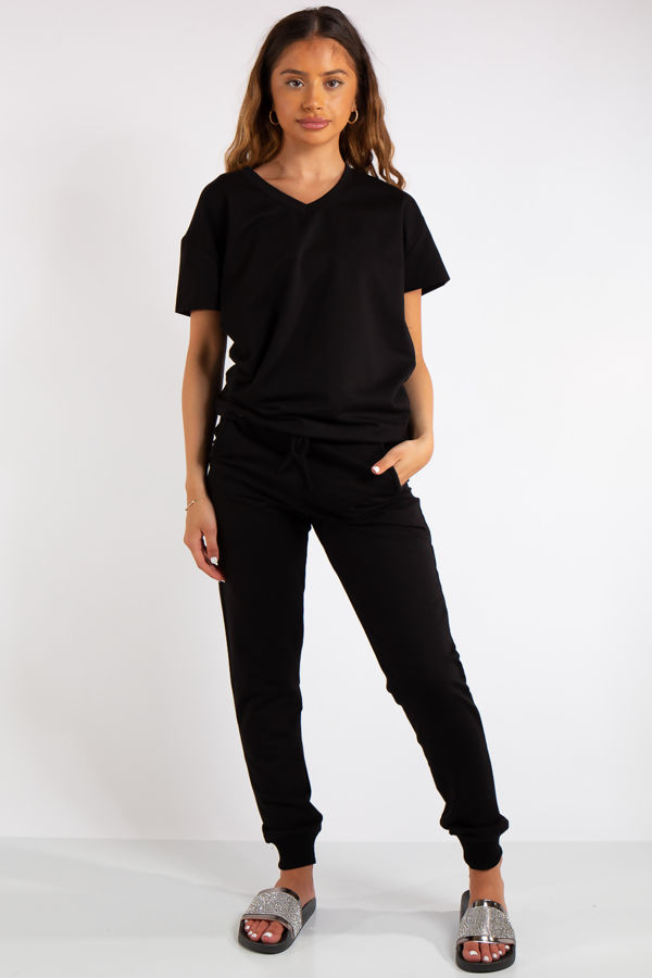 studio loungewear